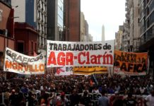 Enorme movilización evidenció acuerdo del gobierno con despidos en AGR-Clarín