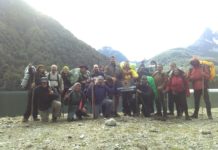 Marcha por la soberanía a Lago Escondido
