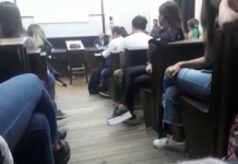 Estudiante de medicina enfrenta a profesor acosador
