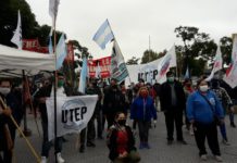 Unidad y reclamos en la lucha contra la pandemia