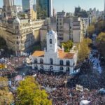 Editorial | Contundente repudio popular al intento de asesinato de CFK