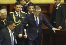 Ecuador: Disolución del Parlamento y nuevas elecciones