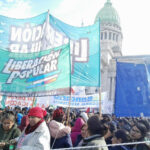 Nuestra programa: Por más impuestos a los monopolios y menos a los trabajadores y el pueblo