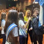 ¿Quién adoctrina a quién?