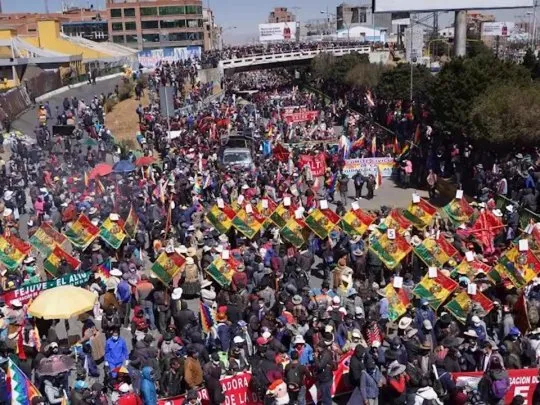 marcha-bolivia-contra-aplazamiento-electoral