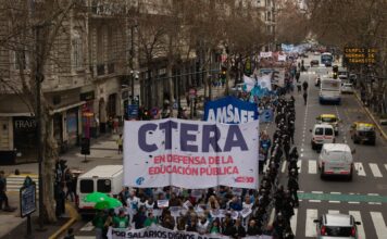 Contundente paro nacional docente