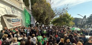 Los trabajadores de CNEA resisten los despidos y el desguace del CAREM